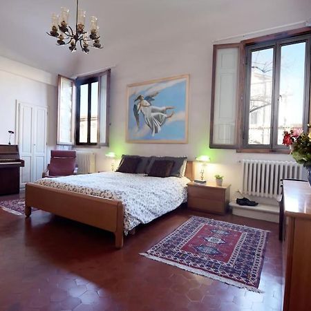 Cozy Apartment With Private Garden - City Center - Florença Exterior foto
