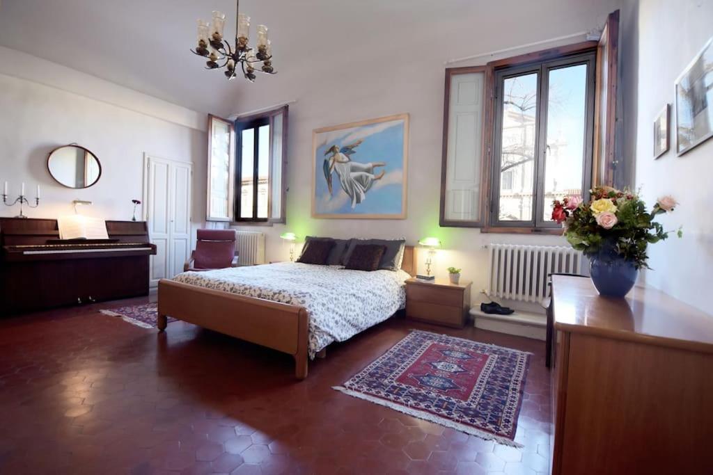 Cozy Apartment With Private Garden - City Center - Florença Exterior foto